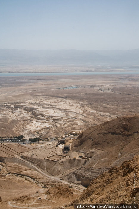 Вид на мертвое море с высоты крепости Масада, построенной когда-то Иродом Великим Израиль