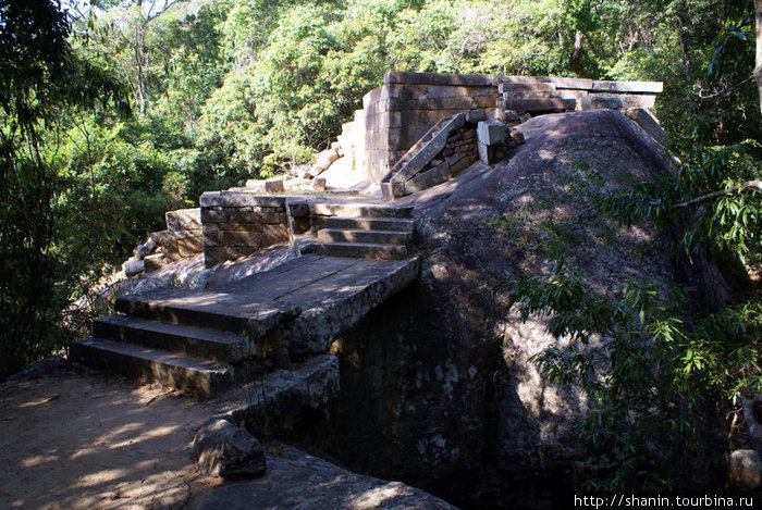 Каменный мост Ритигала Заповедник, Шри-Ланка