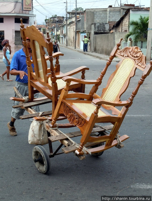 Кресла на тележке Куба