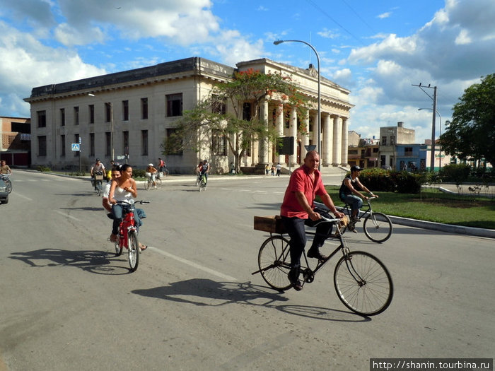 Городской транспорт Куба