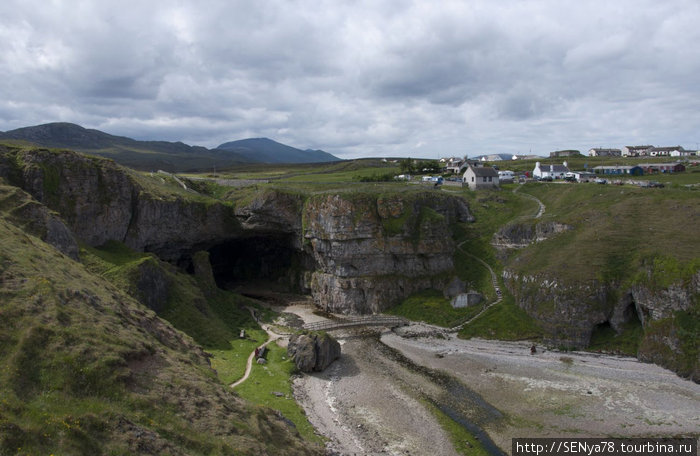Пещера Смуу )Cmoo Cave) возле Дурнесса (Durness) Шотландия, Великобритания