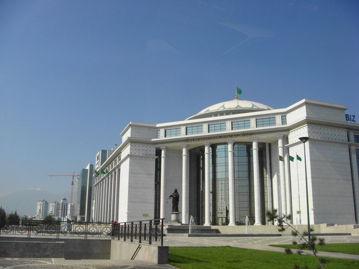 Здание Верховного Суда Ашхабад, Туркмения