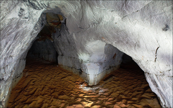 Борщовские пещеры Санкт-Петербург и Ленинградская область, Россия