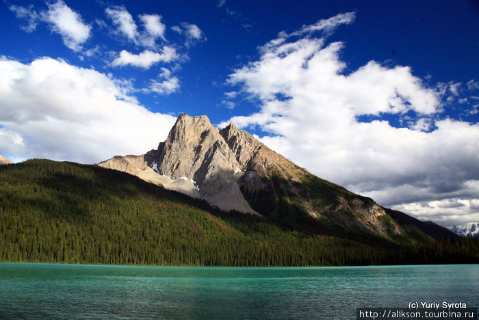 Lake Minnewanka, Banff National Park. Провинция Альберта, Канада