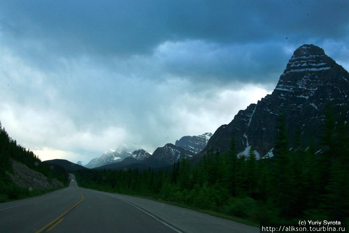 Icefields Parkway. Провинция Альберта, Канада