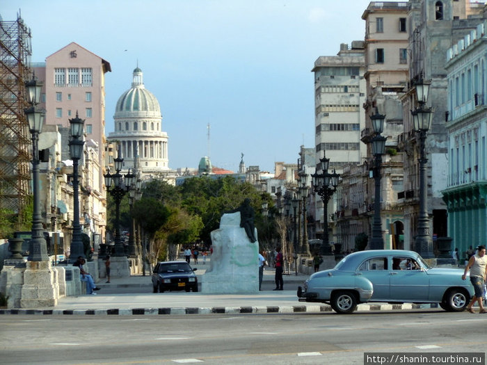Капитолий — вид издалека Гавана, Куба