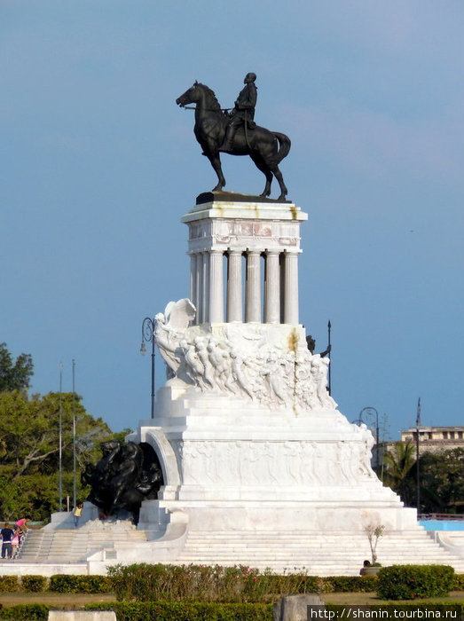 Авенида дель Пуэрто Гавана, Куба