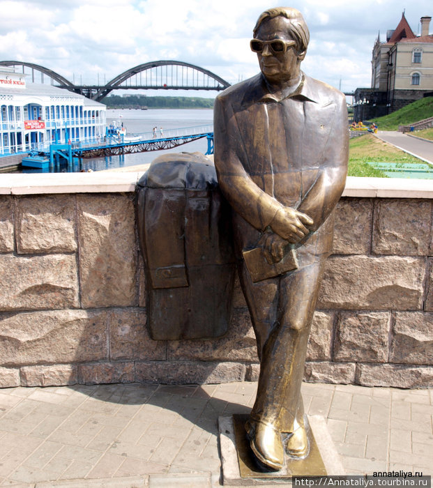 Памятник Ошанину Рыбинск, Россия