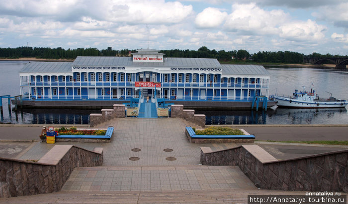 Речной вокзал Рыбинск, Россия