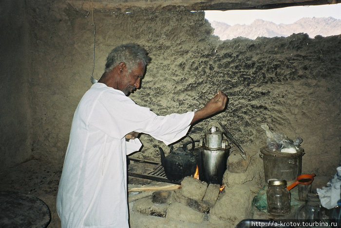 Приготовление чая Делго, Судан