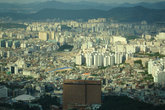 Панорама Сеула с телебашни Намсан.