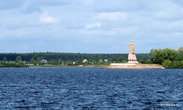 Статуя \Мать-Волга\