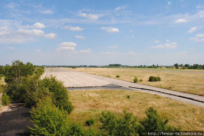 Заброшенный аэропорт Божий Дар Млада-Болеслав, Чехия