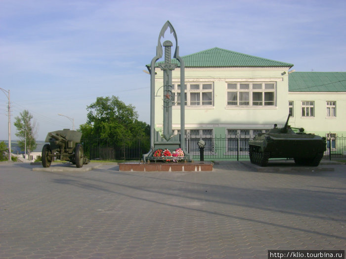 у военкомата Старый Оскол, Россия