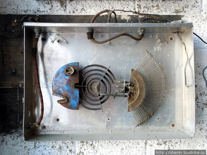 Электрический счетчик как предмет искусства Сьенфуэгос, Куба