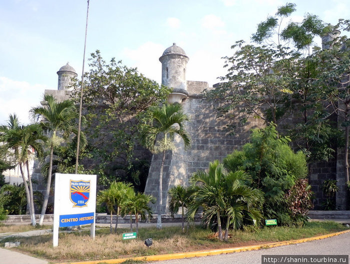 Форт — полицейское управление Гавана, Куба