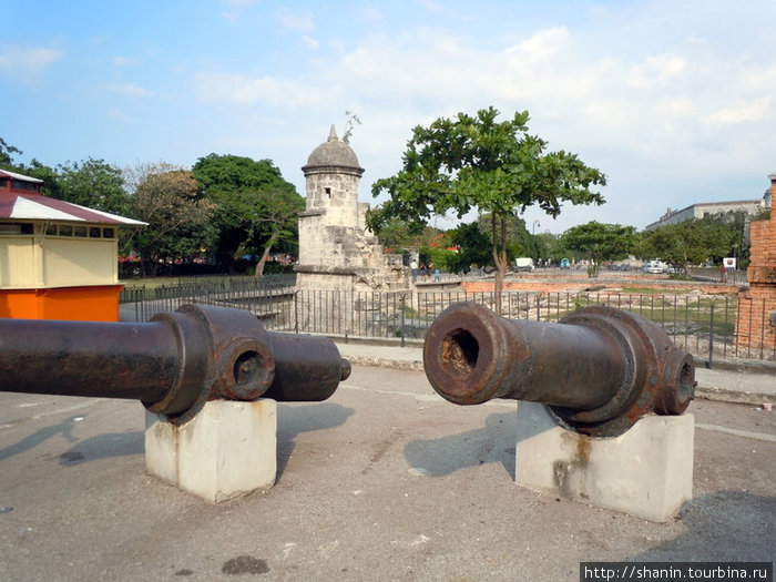 Старые пушки Гавана, Куба
