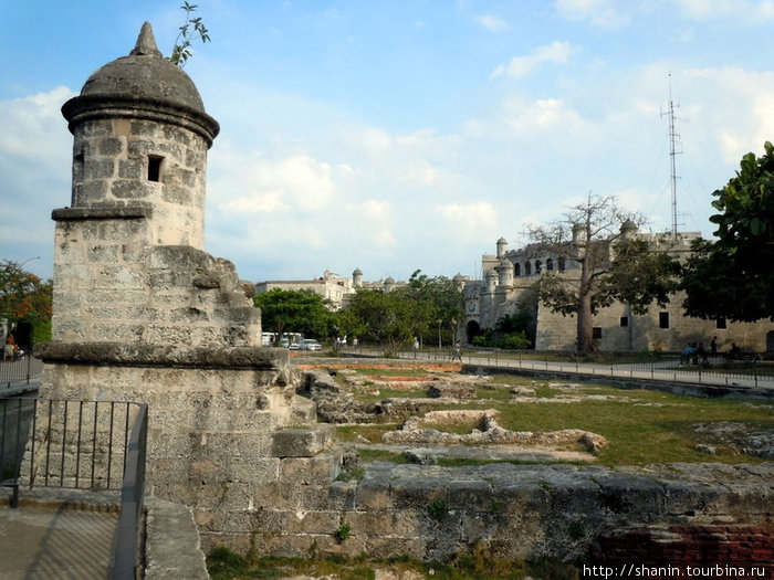 Одинокая башенка Гавана, Куба