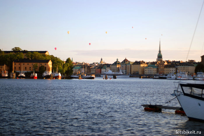 В хорошую погоду над Стокгольмом всегда много воздушных шаров. Стокгольм, Швеция