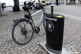 Насос для велосипедов на одной из центральных площадей.