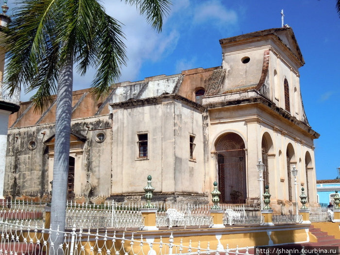 Церковь Тринидад, Куба