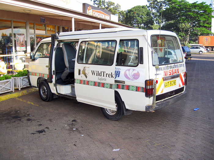 Наш автобус. Кения