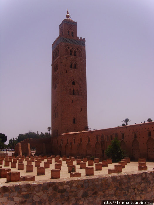 г. Марракеш. Мечеть Кутубия, 12 век. Марокко