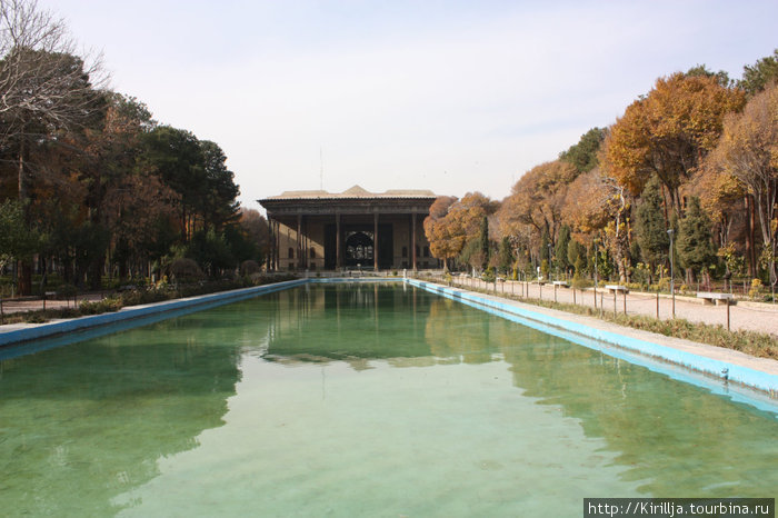 Дворец Чехель Сотун Исфахан, Иран