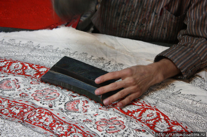 О том как делают Исфаганские скатерти. Исфахан, Иран