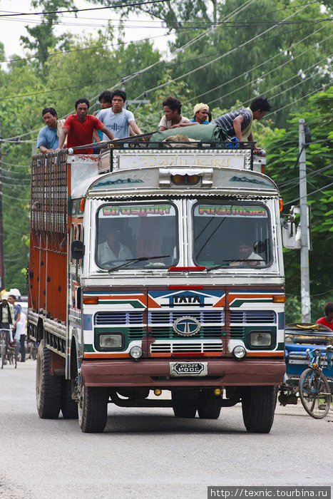 Автобус Непалгандж, Непал