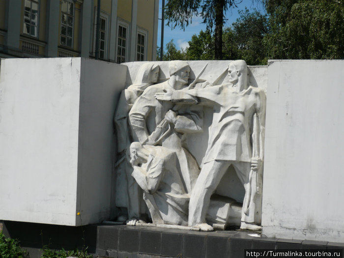 Памятник борцам революции. Иркутск, Россия