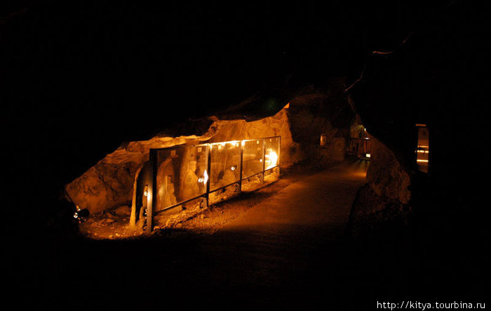 Пещера Ивая / Enoshima Iwaya Cave