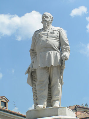 Памятник королю Виктору-Эммануилу