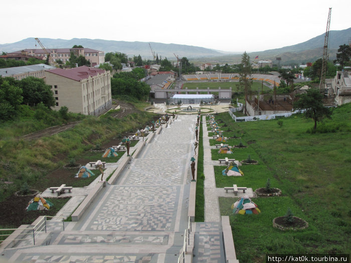 Город возрождается Степанакерт, Азербайджан