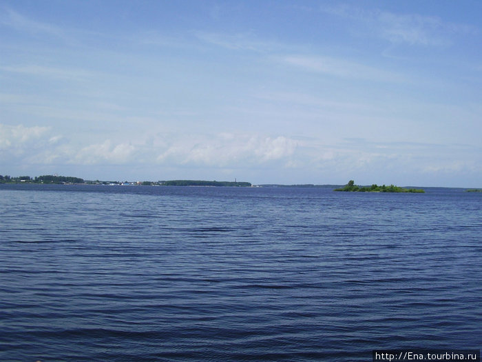 27.06.2010. Рыбинск. На теплоходе \Московском\ по Рыбинскому морю Рыбинск, Россия