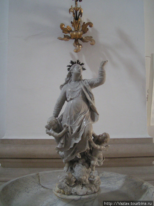 Одна из скульптур Падуя, Италия