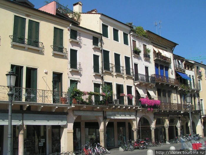 Нарядные фасады Падуя, Италия