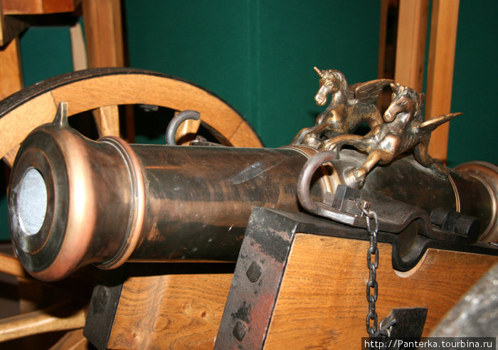 Пушка Единорог — экспонат музея Приозерск, Россия