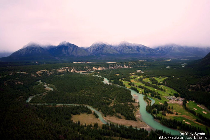 Вид с вершины Тунель-горы (Tunnel mountain). Банфф, Канада