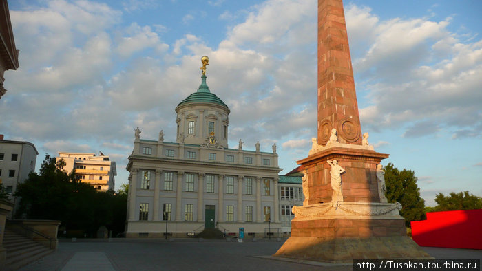 Наслаждаясь дворцово-парковым ансамблем Потсдам, Германия
