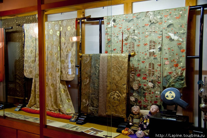 Кимоно в галерее Фудзи Такаяма, Япония