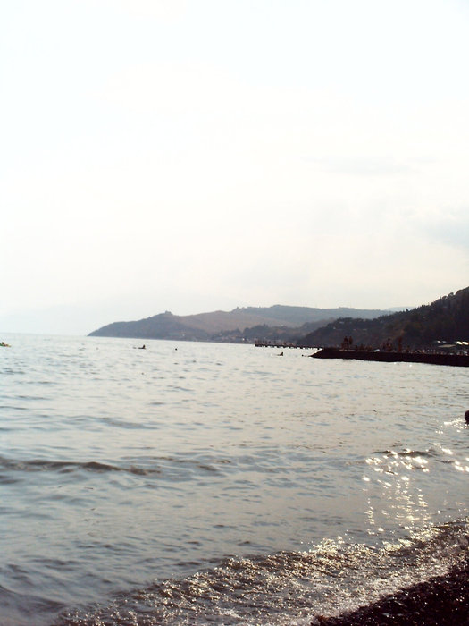 Лежишь на пляже и смотришь далеко вдоль берега Крыма Малореченское, Россия