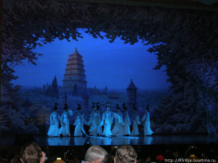 Шоу для Императора Сиань, Китай