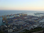 И совершенно точно, отсюда открывается лучший вид на порт Барселоны