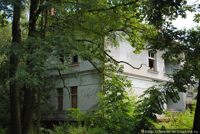 Старые чешский дома. Раньше в них жили высшие офицеры гарнизона. Млада-Болеслав, Чехия
