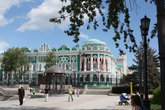 Здание бывшего окружного суда на набережной Городского пруда
(Дом Севастьянова)