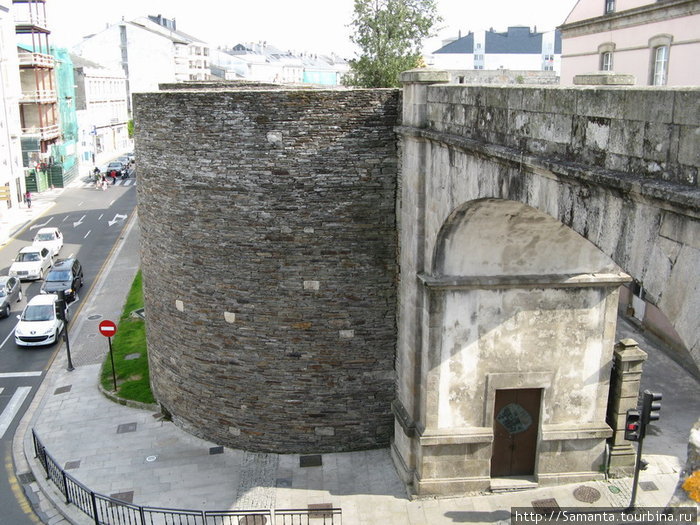 Луго - галисийская стена Луго, Испания