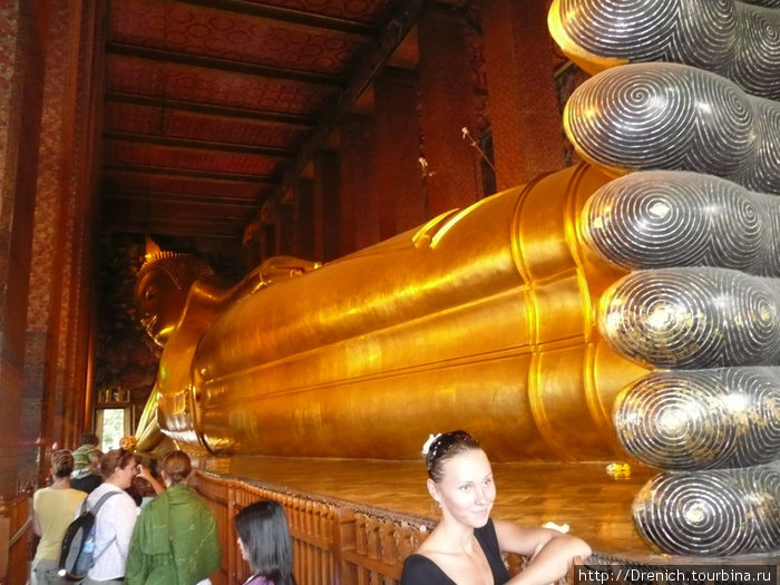самый большой лежащий Будда Таиланд