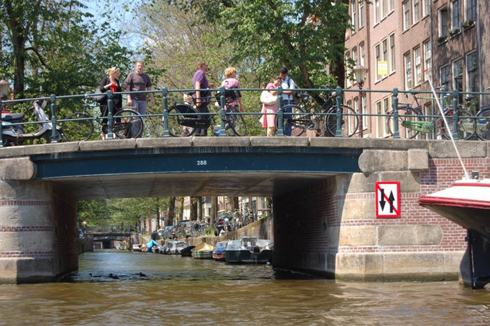 Река Амстел и каналы Амстердам, Нидерланды