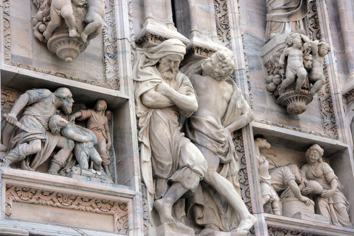 скульптуры Дуомо Милан, Италия